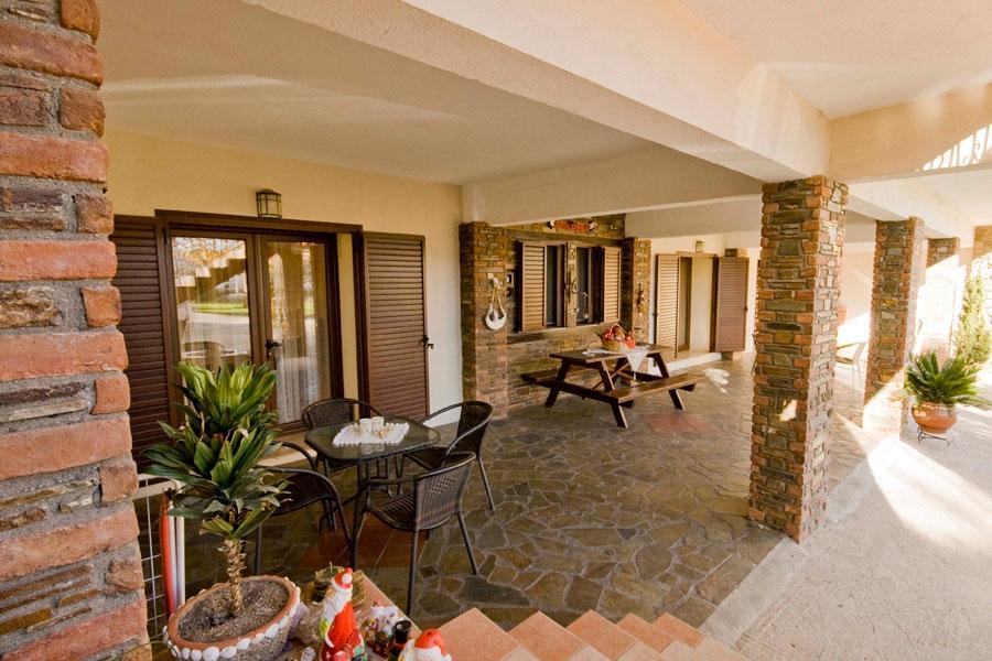 Guesthouse Athanasiou Káto Loutrákion Екстериор снимка
